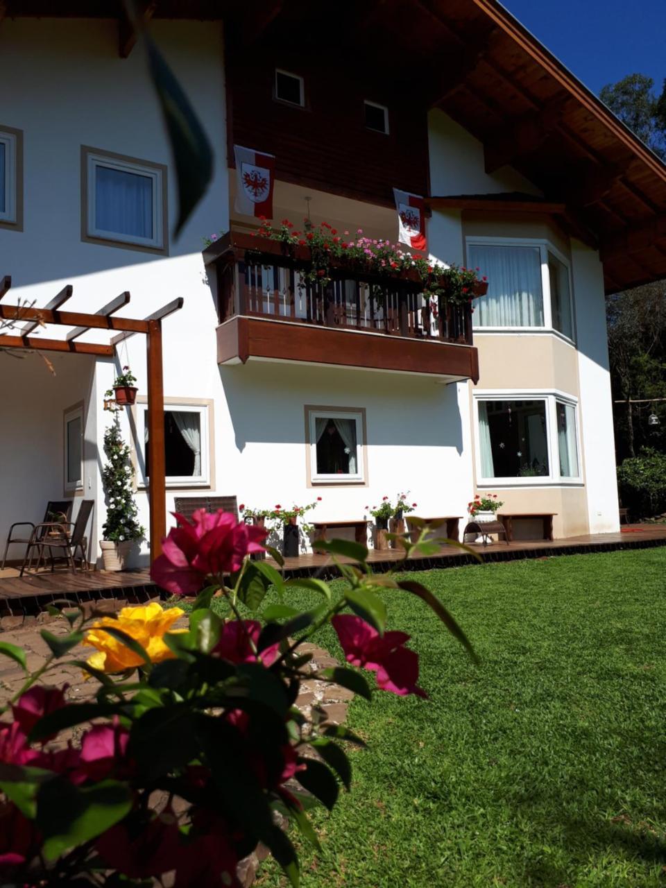 Villa Gruntal Hospedaria Treze Tílias Exterior foto